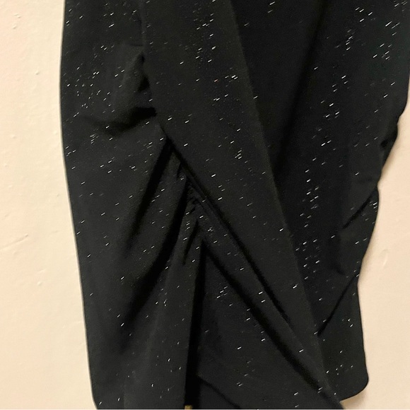 🍭 3/$30 black sleeveless glitter glam tank top with ruched sides - Picture 9 of 15